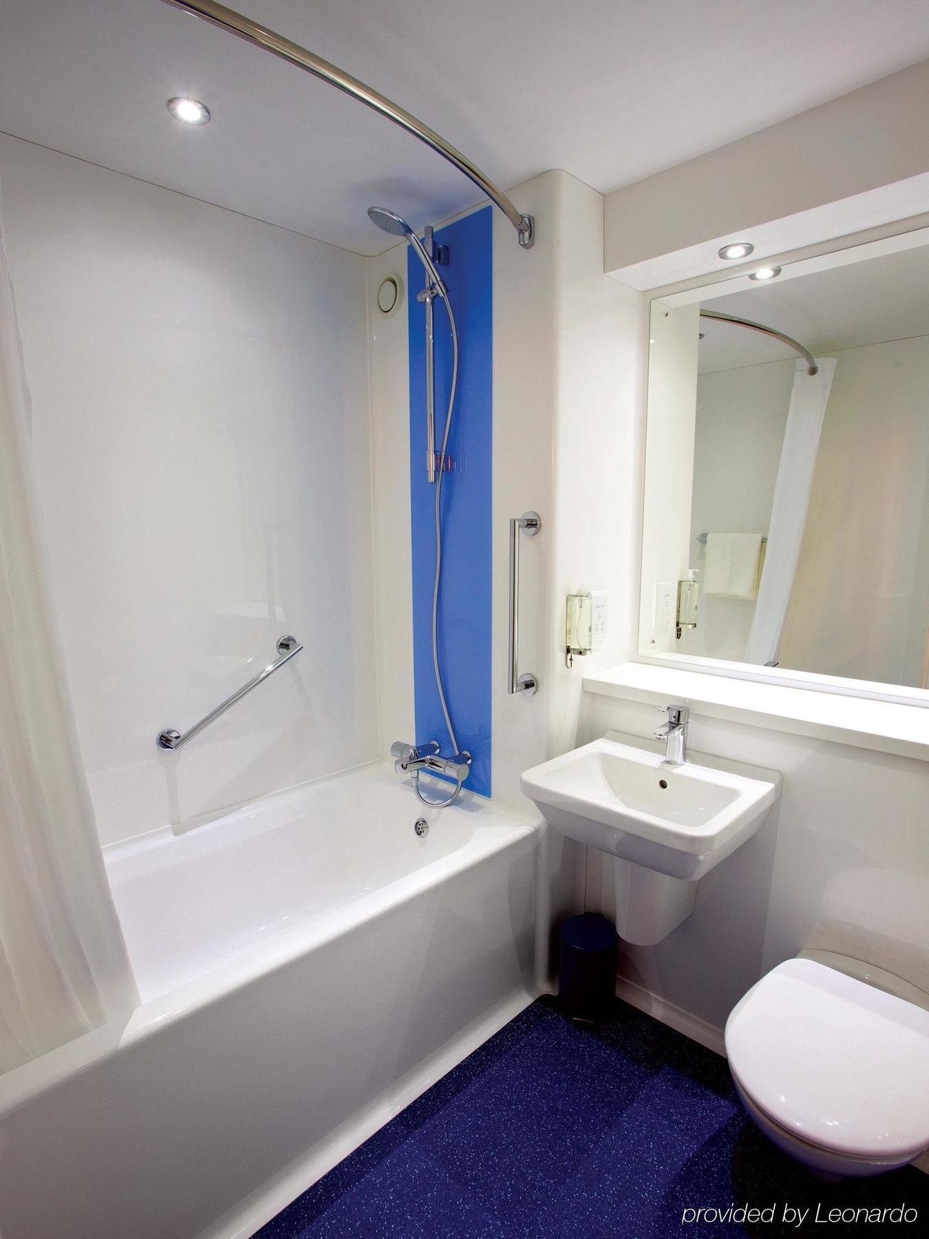Travelodge York Tadcaster Bilbrough Buitenkant foto